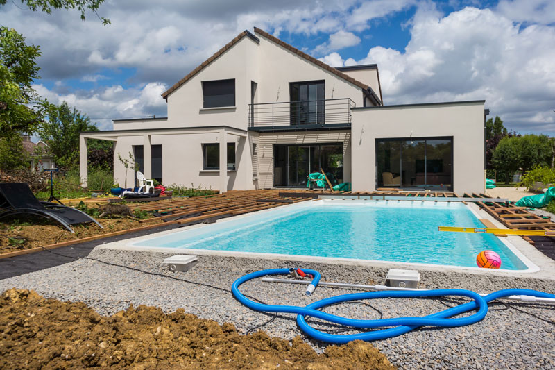 Neuer Pool im Garten? Mit welchen Kosten muss ich rechnen?