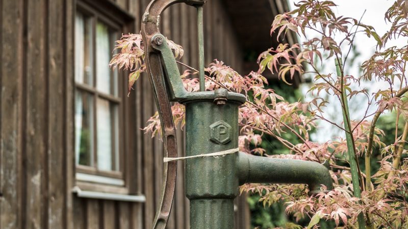 Brunnen im eigenen Garten selber bohren: So ist es möglich