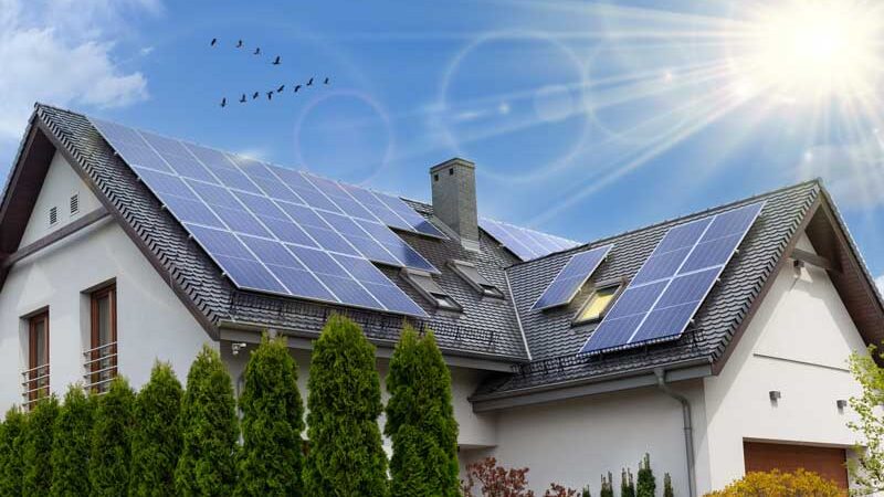 Energiewende auf dem eigenen Dach: alles, was Hausbesitzer zur Installation von Solarzellen wissen müssen