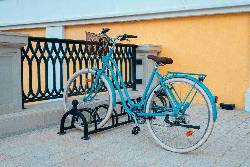 Wie Sie mit einer Fahrradabstellanlage Ordnung in Ihren Heimradpark bringen